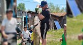 Сома, отпущенного школьником, поймали взрослые рыбаки
