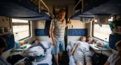 «Вернулся в купе после остановки, а на моей полке лежит соседка сверху» — пассажир рассказал про запоминающуюся поездку в плацкарте РЖД