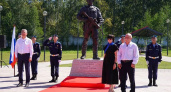В День ВДВ в Уфе открыли памятник спецназовцу, спасшему товарищей ценой жизни