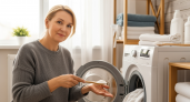 Обычная ложка в стиральной машине делает белье белоснежным — вот в чем секрет этого народного метода