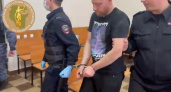 34-летний отец выбросил малолетнюю дочь с балкона: девочка в крайне тяжелом состоянии