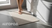 Ванные коврики признали вредными для здоровья: три безопасные альтернативы от ведущих дизайнеров