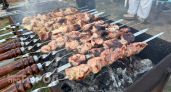 Добавляю в маринад обычный хлеб: мясо становится нежнее масла и буквально само тает во рту на зубах