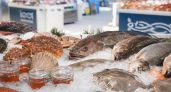 Вас водят за нос в рыбном отделе: один простой способ вычислить несвежий продукт за пару секунд на прилавке