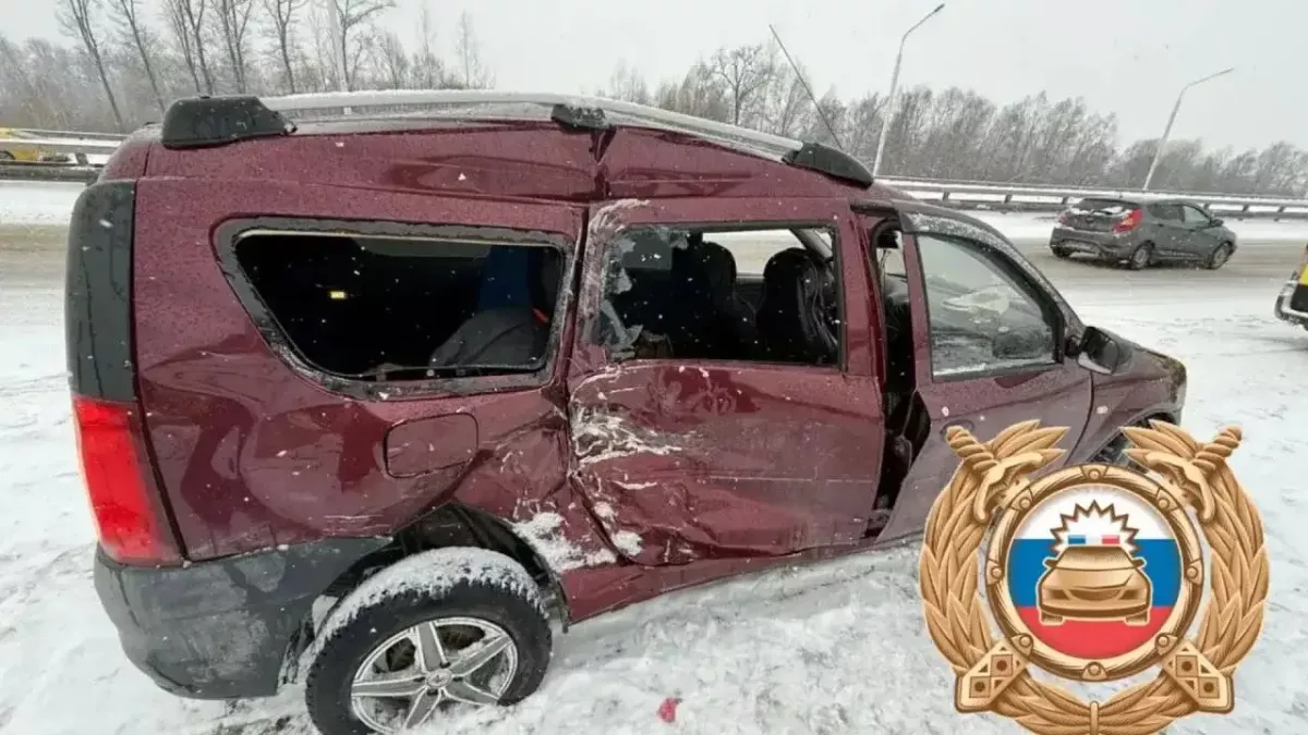 Скорая помощь сама стала пациентом: фельдшер пострадал в ДТП в Уфе