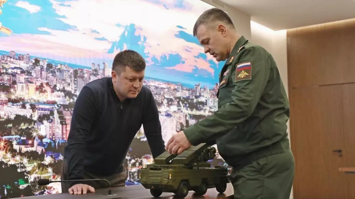 Военком передал музею боевую «Осу» из личной коллекции