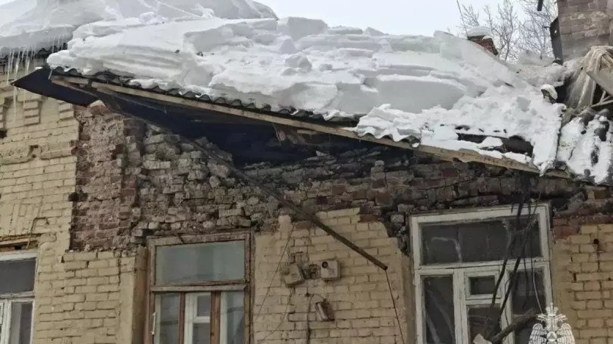 Крыши в Башкирии рушатся одна за другой из-за перепадов температуры