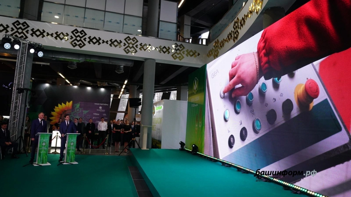 В Башкирии запустили молочную ферму с ИИ за 6,2 млрд рублей