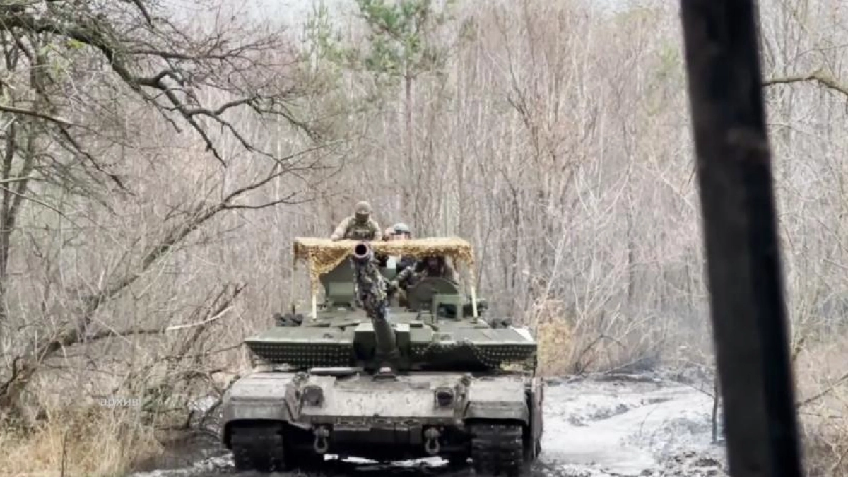 Танкисты «Башкортостана» работают круглосуточно на Краснолиманском направлении