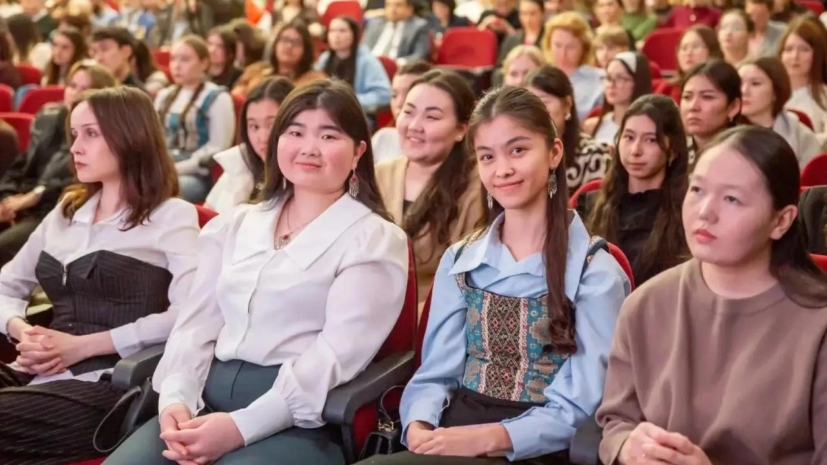 Студенты из 30 стран отметили Навруз в Акмуллинском университете