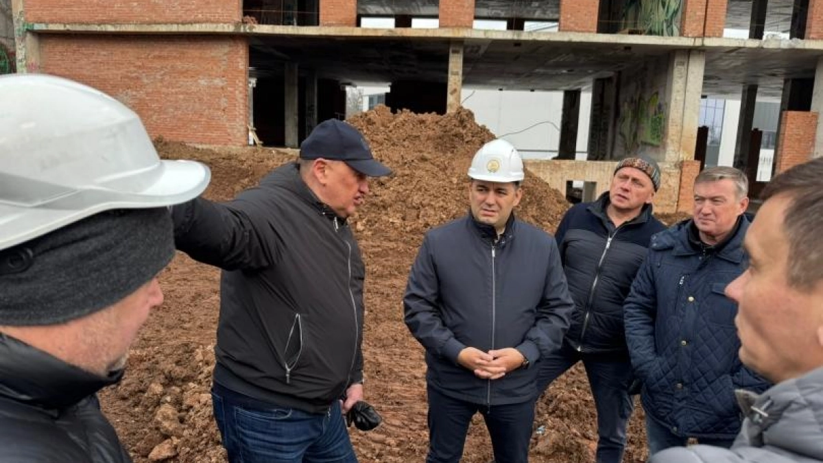 В Уфе ускорят строительство математического лицея-интерната на 360 мест