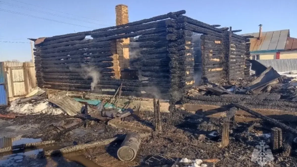 В сгоревшем доме в Башкирии нашли тела мужчины и женщины