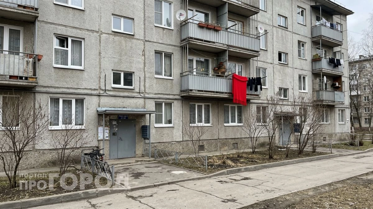 Вот почему первый этаж хрущёвки строили без балкона и кто принял это решение