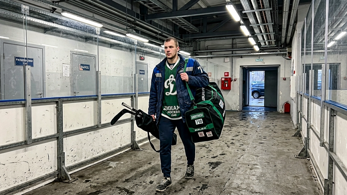 Кузнецов пропустит матч плей-офф из-за непристойного жеста в игре