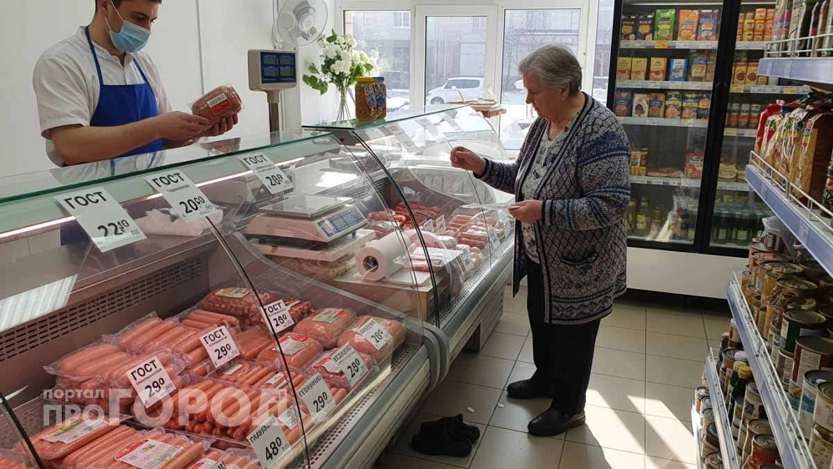 Перестаньте мучить себя варкой сосисок: эксперт объяснил, почему это не нужно делать на самом деле