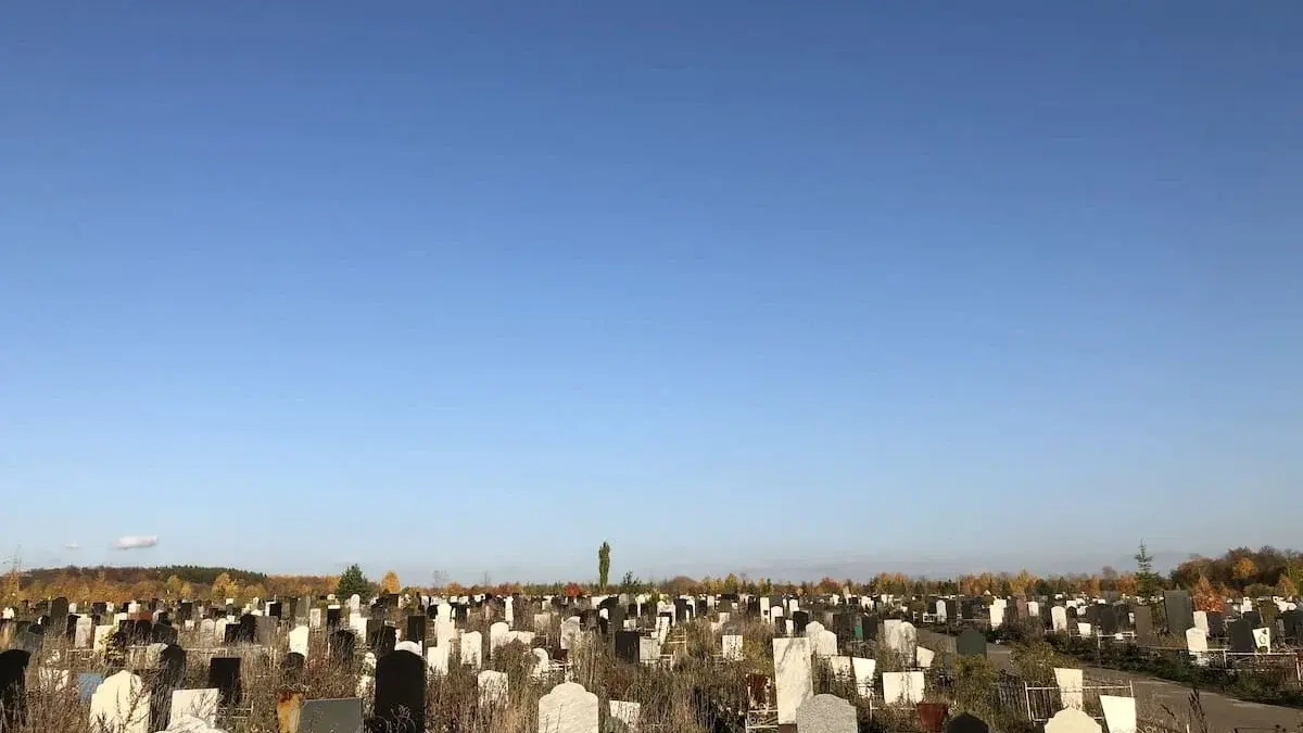 Погребение в Башкирии обходится на 3 тысячи рублей дешевле среднего по России