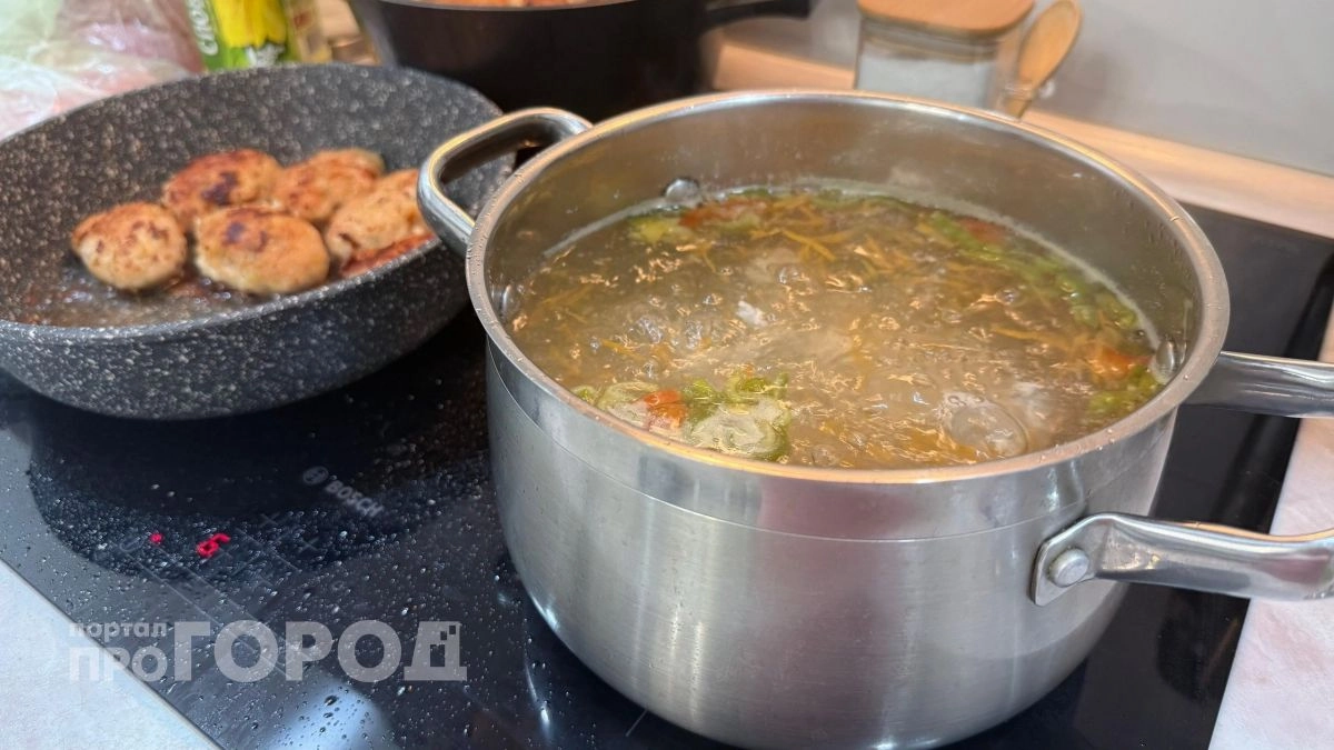 Вы рискуете здоровьем каждый раз: вот сколько дней на самом деле можно хранить домашний суп в холодильнике