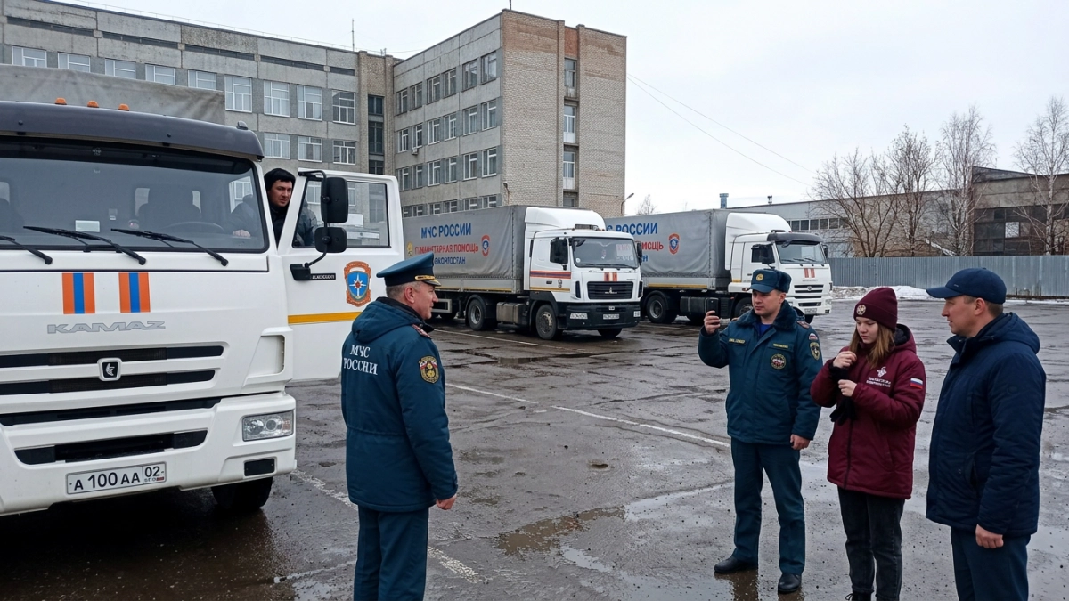 Башкирия отправила в Дагестан четыре фуры с техникой и водой для зоны ЧС