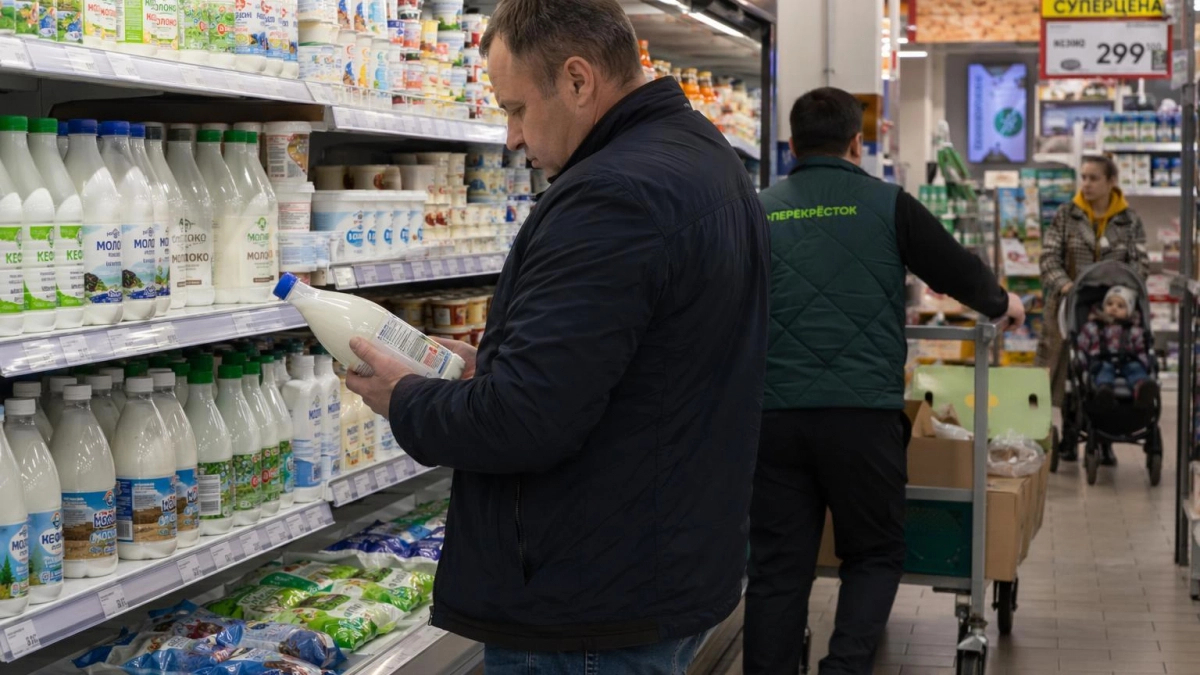 Молоковозов не видно, а молоко есть: читатели нашли противоречие