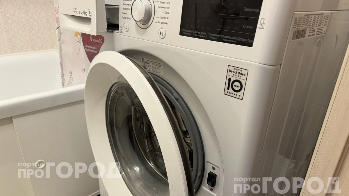 Стиралка постоянно уезжает при отжиме: я нашла простую причину вибрации и устранила её за пять минут без мастера