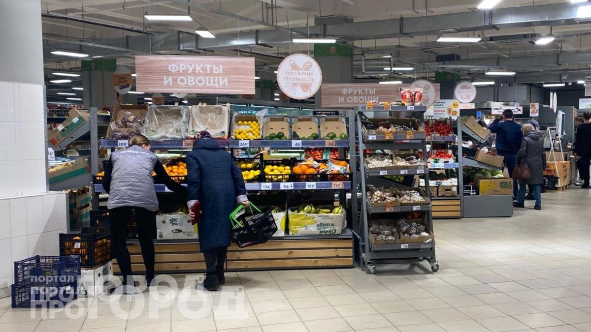 Хитрость на кассе в Пятерочке: почему продавцы перевешивают ваши овощи и как это отражается на чеке
