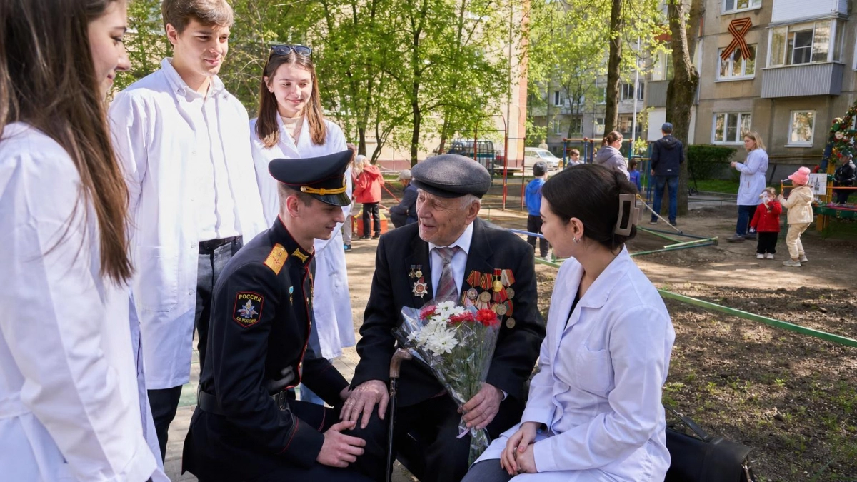 В Башкортостане устроили парад для 100-летнего ветерана с четырьмя ранениями