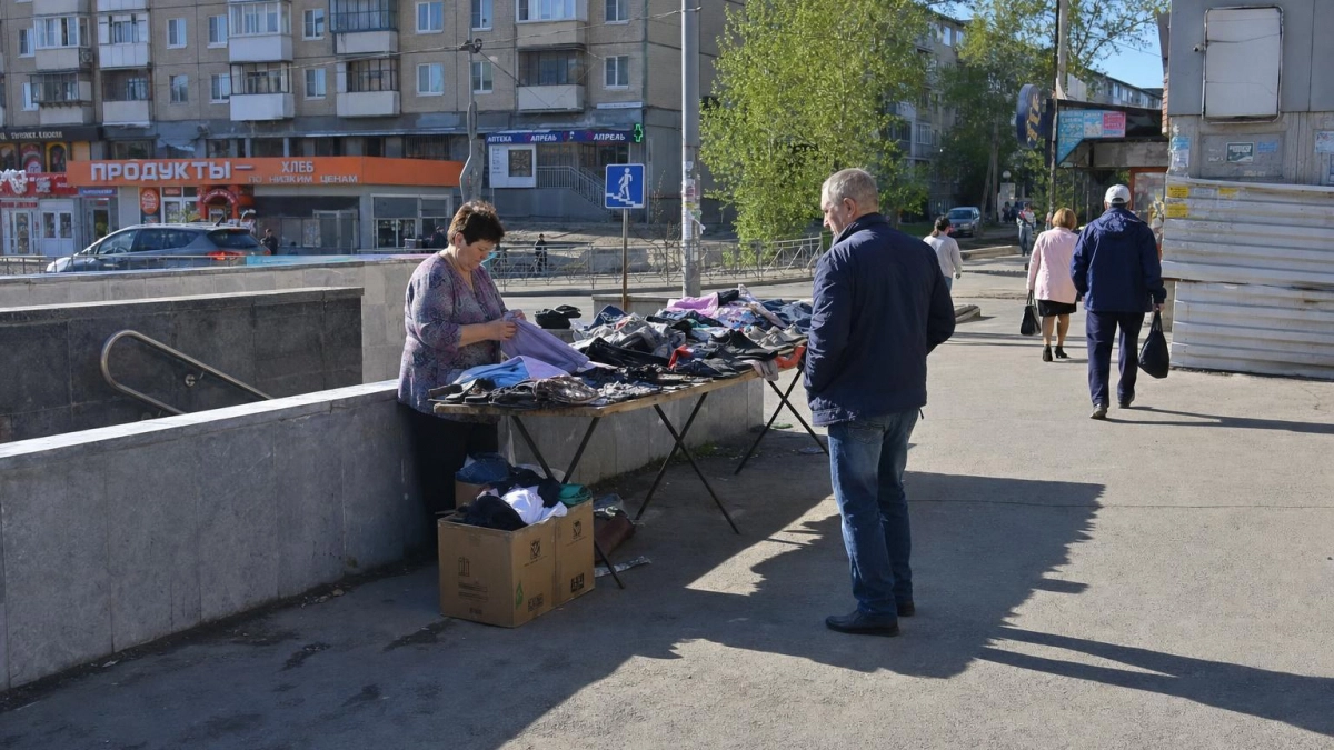 Курение, антисанитария и товары у выходов: уфимцы против стихийной торговли в переходах