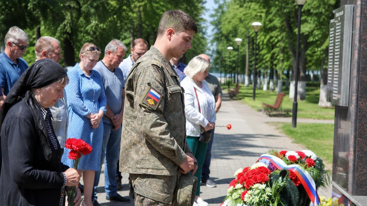 В Белорецке похоронили командира БМП Сергея Детина, погибшего на СВО