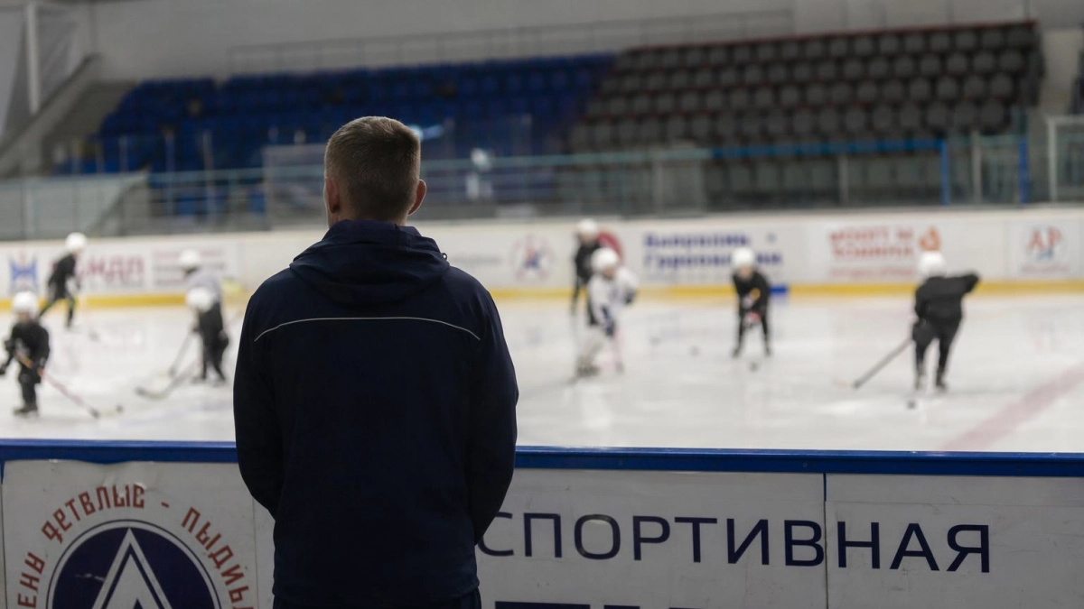Дед водил Егора Ядыкина на хоккей с детства и не пережил его гибель