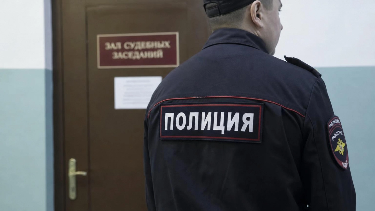 Жителя Белебея оштрафовали за продажу двух толстовок со скрытыми камерами