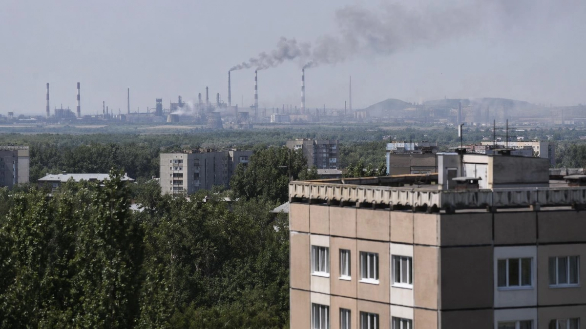 В трех городах Башкирии ввели режим «черного неба» до вечера субботы