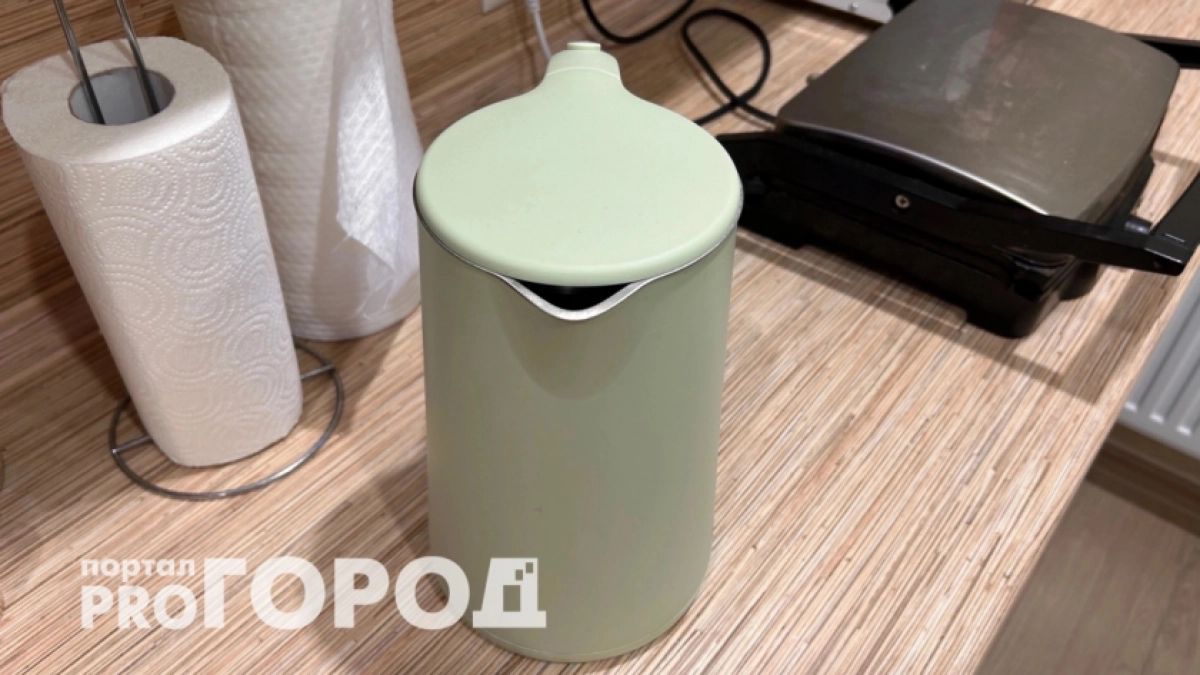 Вы совершаете серьезную ошибку на кухне: химики объяснили, почему повторное кипячение воды вредит здоровью