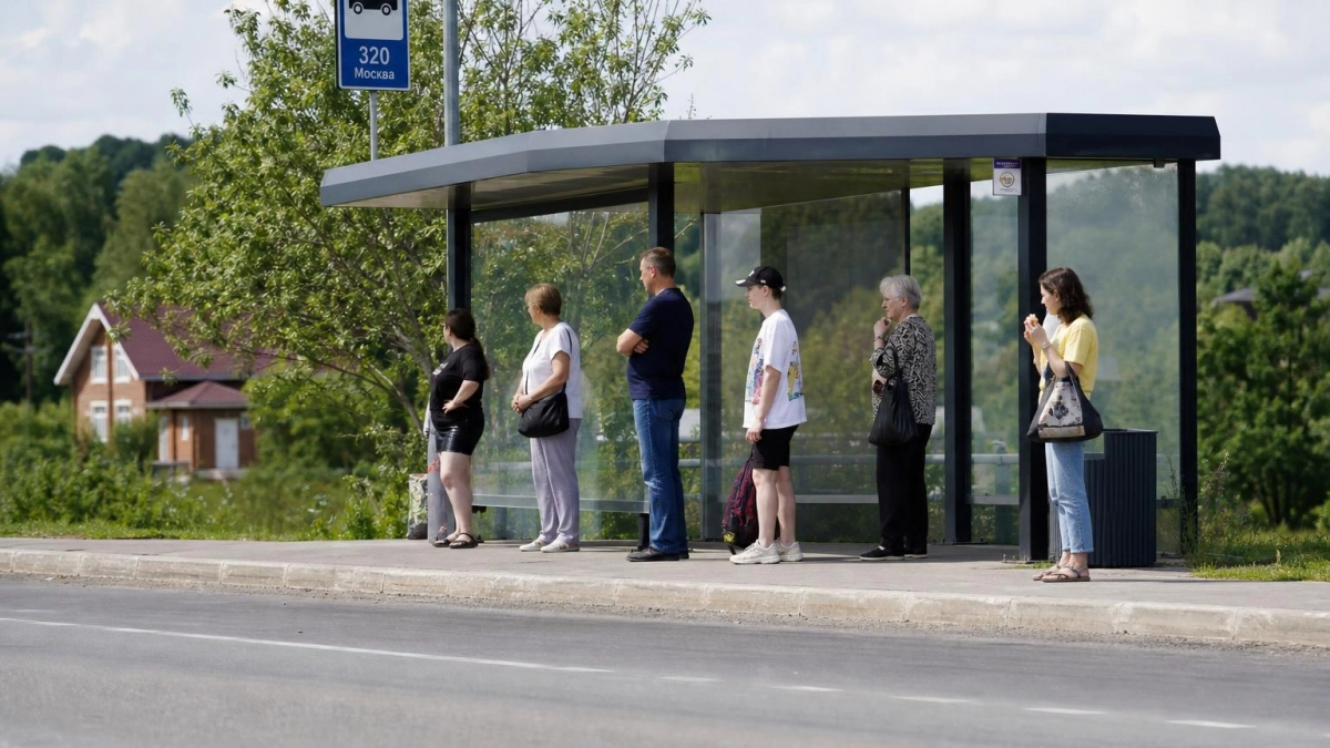 Под Уфой школьная остановка у Пятерочки оказалась недоступной для автобуса №107