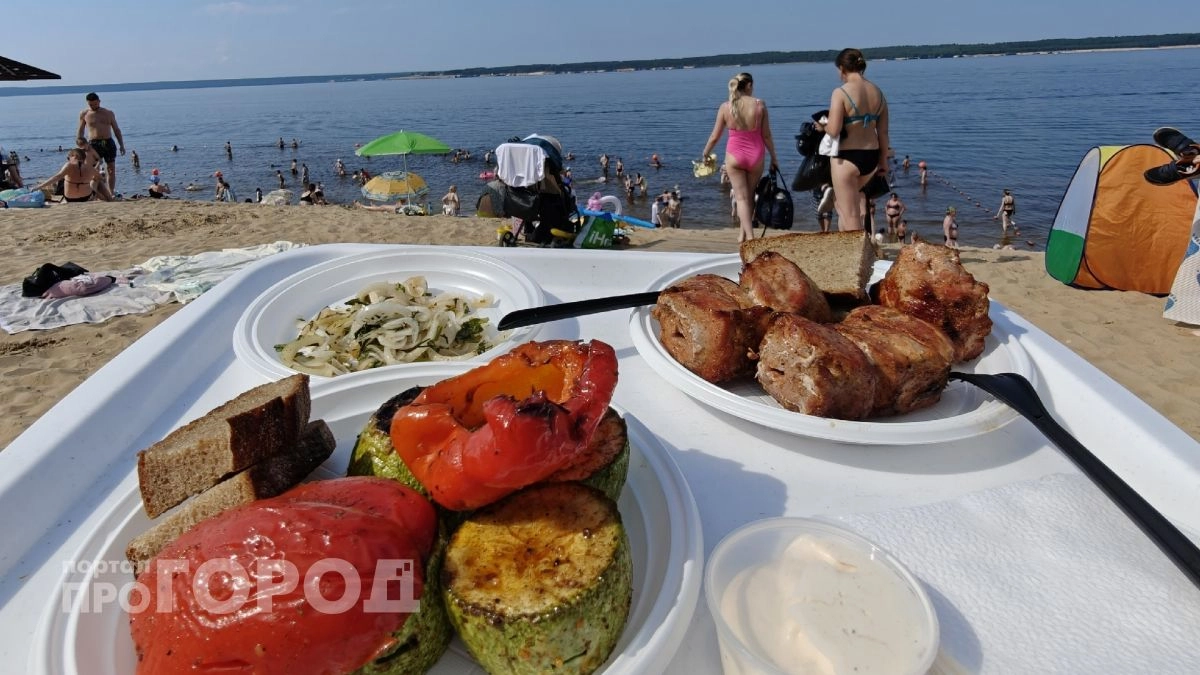 Хватит покупать химию в магазине: этот густой соус к мясу за пять минут сделает любой обед ресторанным блюдом