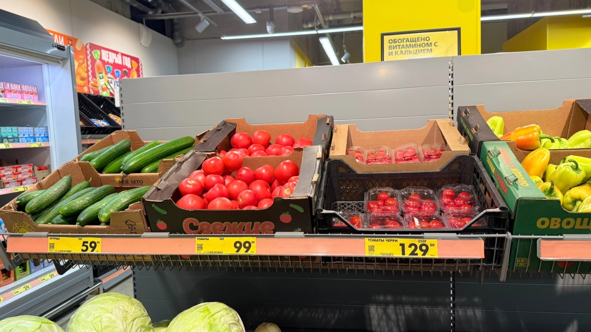 Хватит мыть овощи сразу после магазина: одна привычка портит продукты и ускоряет их гниение в холодильнике