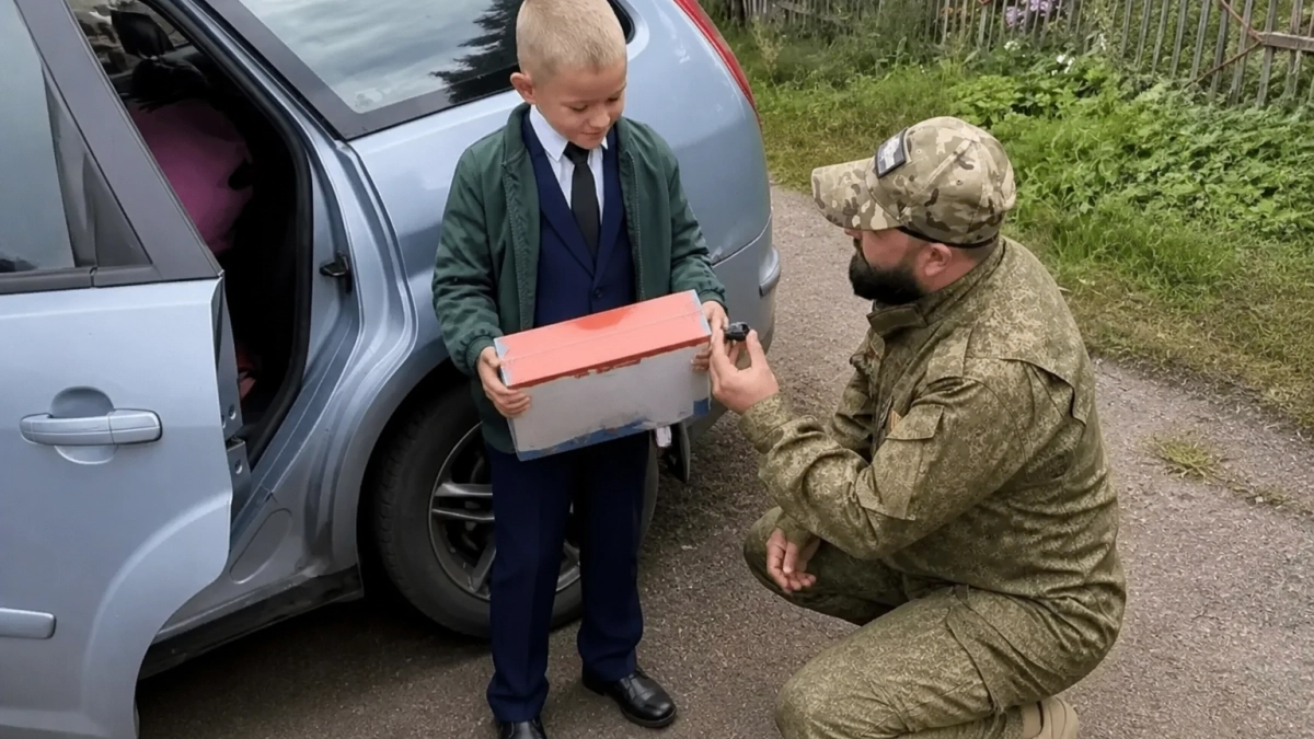 В Башкирии ветераны СВО проводили в школу детей павших товарищей