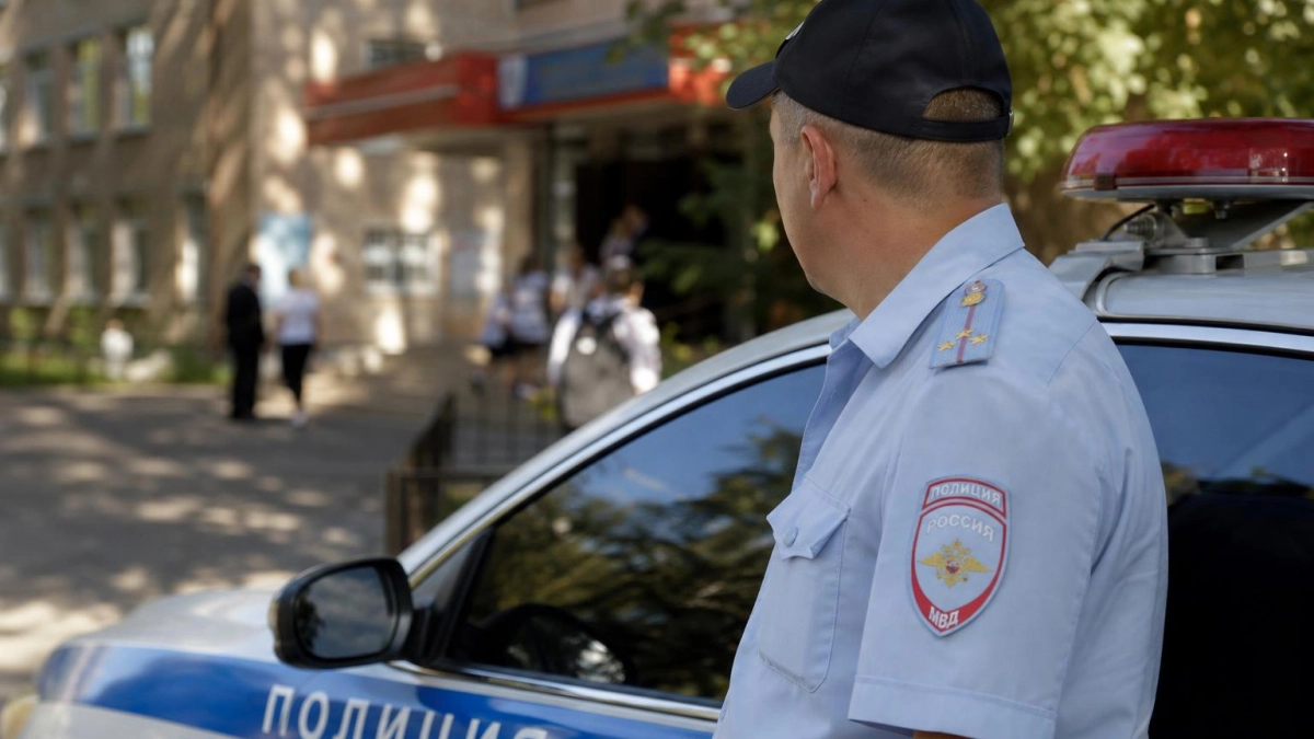МВД: после нападения с ножом в школе Кушнаренково пострадавшего госпитализировали