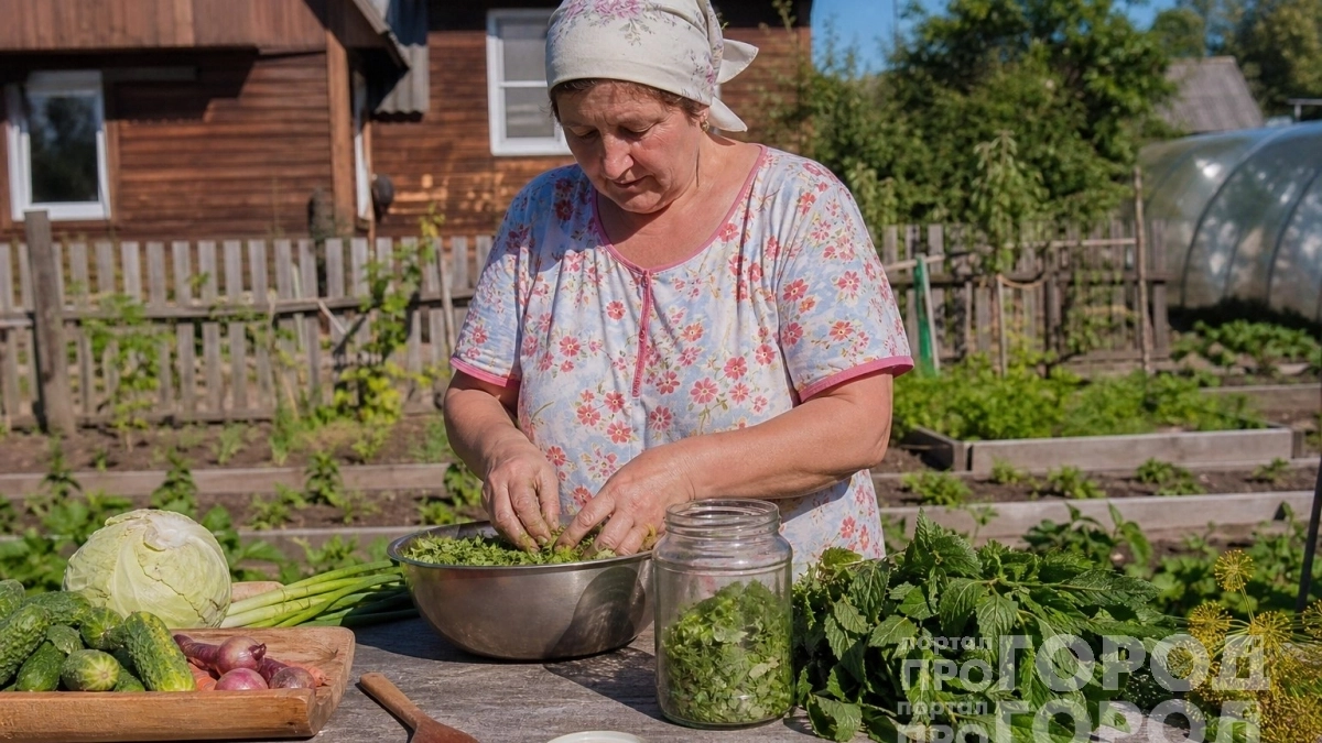 Забудьте про сушку и заморозку: один секретный ингредиент с базиликом превращает обычную соль в деликатес