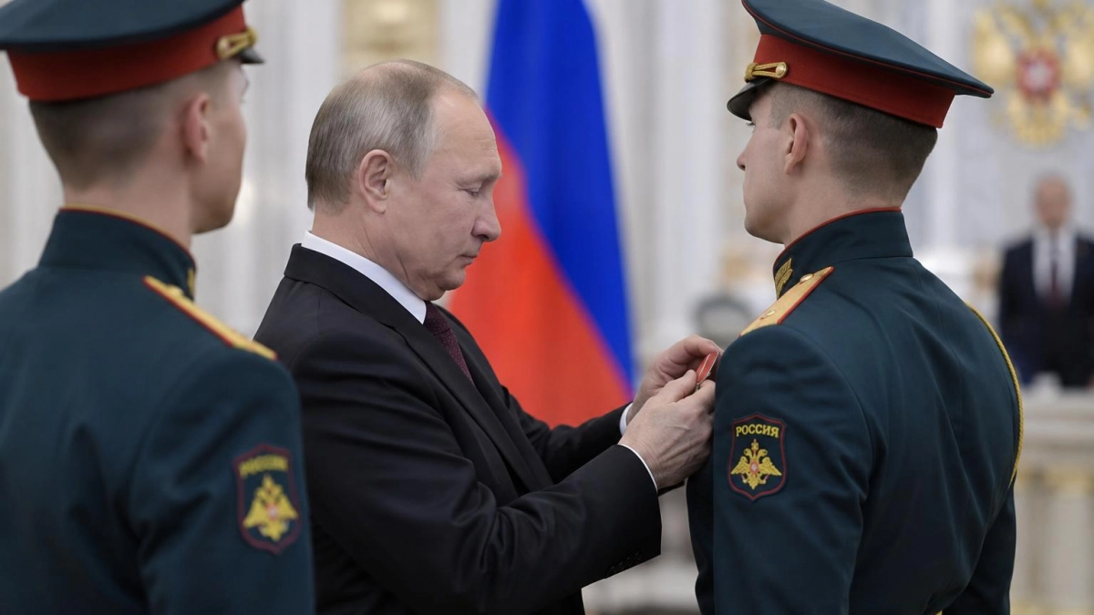 В Башкортостане двух военнослужащих наградили орденами генерала Шаймуратова за мужество