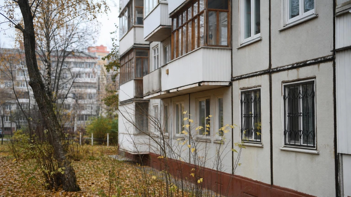 В Башкирии в октябре выставят на торги квартиры и дома должников