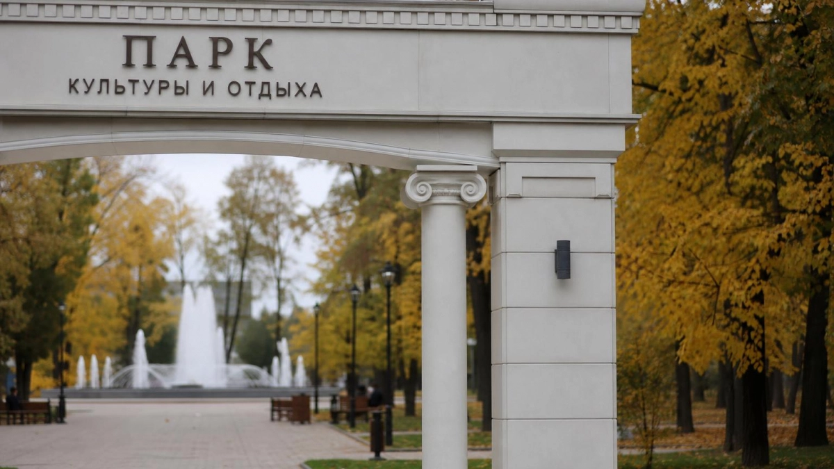 Радий Хабиров расскажет в эфире о светомузыкальных фонтанах в парке Ленина