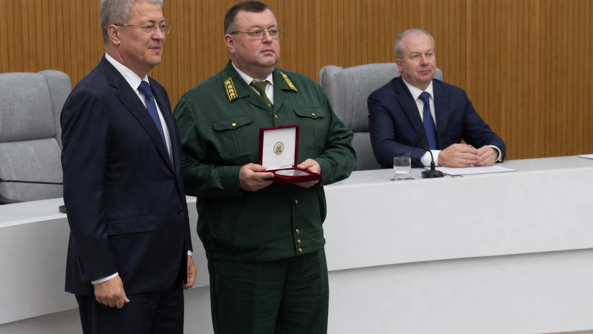 Лесники Башкирии отметили профессиональный праздник на фоне 157-летней истории службы