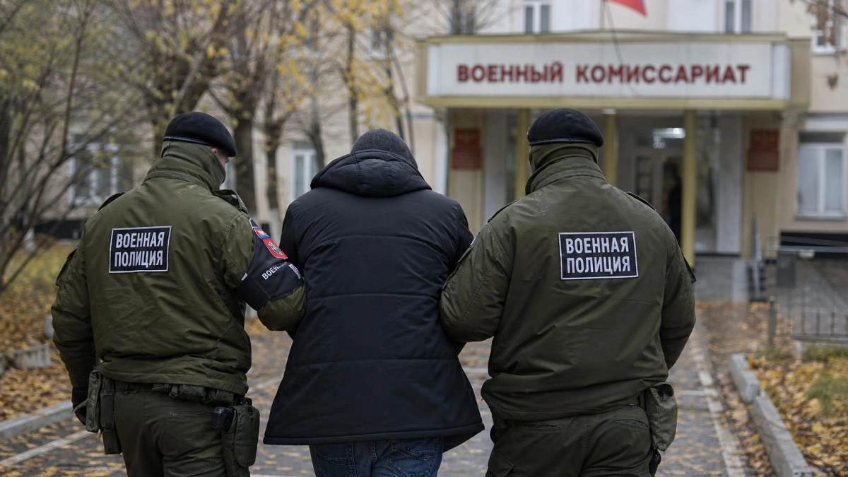 После рейда по торговым точкам Уфы уклонистов от армии доставили в военкомат